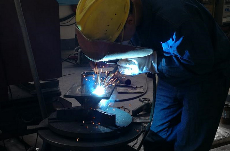 恭賀我司5位同事獲得“國(guó)際焊工證書(shū)”