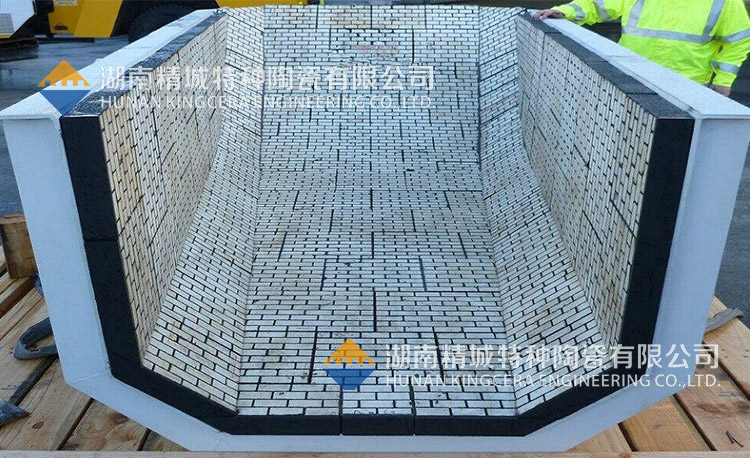 精城耐磨陶瓷內(nèi)襯設備